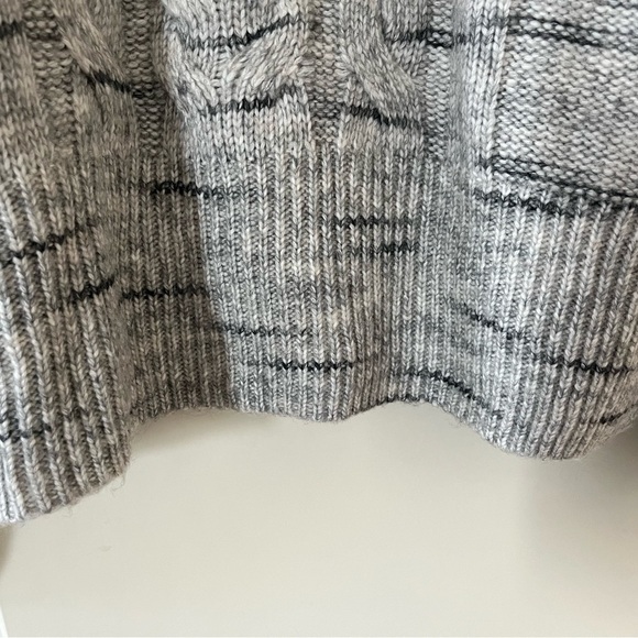 Sanctuary Acrylic Blend Gray Cable Knot Turtleneck Sweater Women’s size Small - Picture 6 of 15